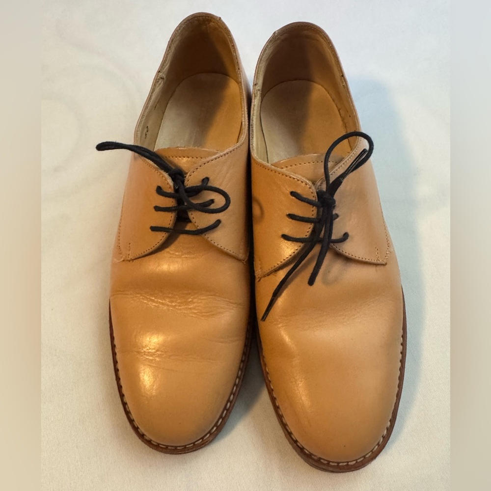 No solo James Oxford in Almond Color Size 9.5 - EUC - Real Leather